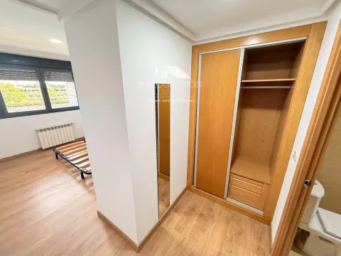 Flat 101 m² in Albacete