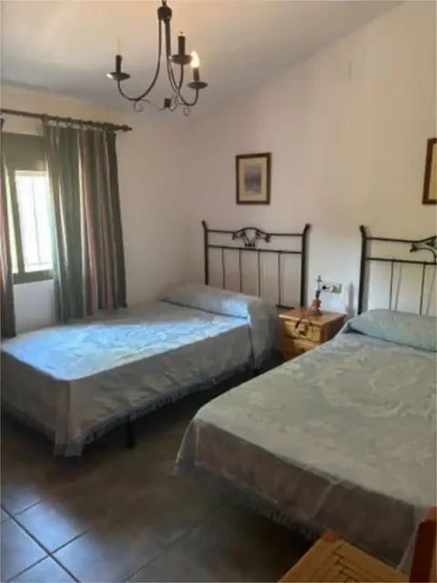 Casa de 225 m² a Molinicos