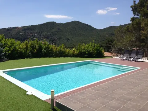 Casa 285 m² a Corbera de Llobregat