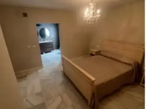 Casa de 300 m² a Úbeda
