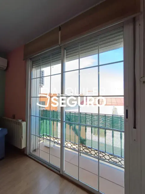 Appartement 65 m² à Yeles