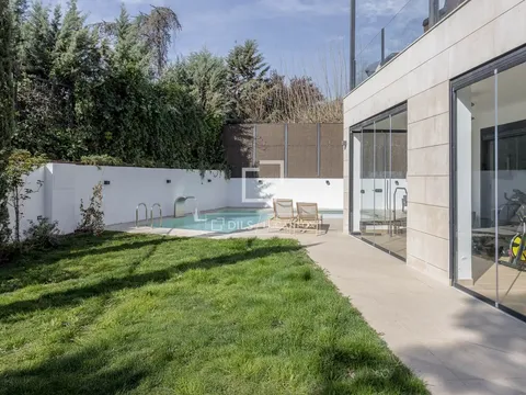 Casa de 350 m² a Alcobendas