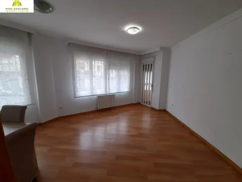 Flat 100 m² in Albacete