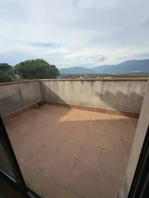 Будинок 210 м² у Vallgorguina