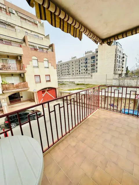 Piso de 85 m² en Granada