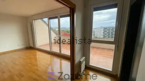 Casa de 300 m² en Pamplona