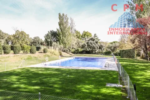 House 450 m² in Boadilla del Monte