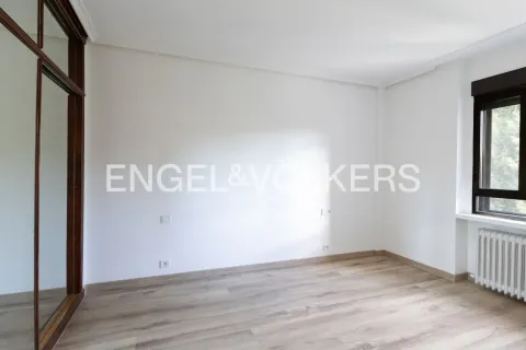Wohnung 148 m² in Madrid