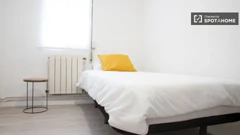 Zimmer zur Miete, Madrid (2/19)