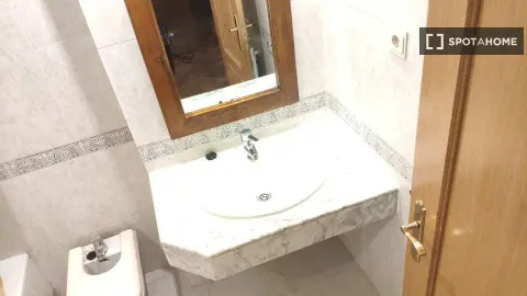 Room for rent, Madrid