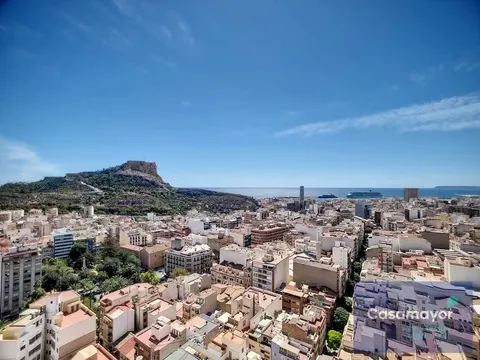 Wohnung 122 m² in Alicante