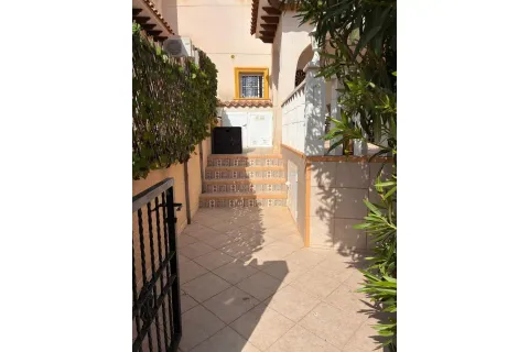 Casa de 80 m² en Orihuela