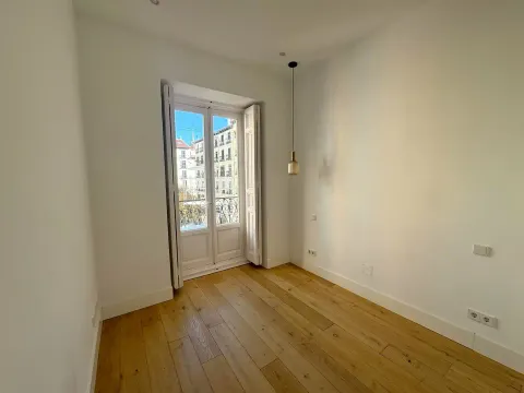 Wohnung 110 m² in Madrid