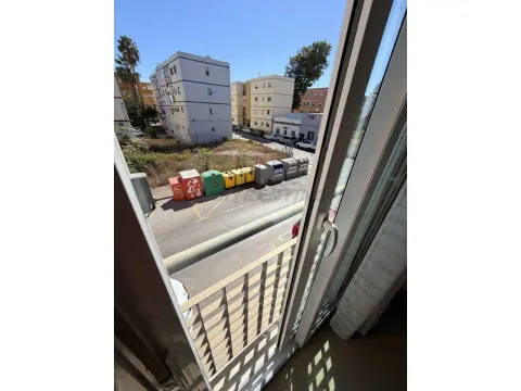 Pis de 70 m² a La Línea de la Concepción