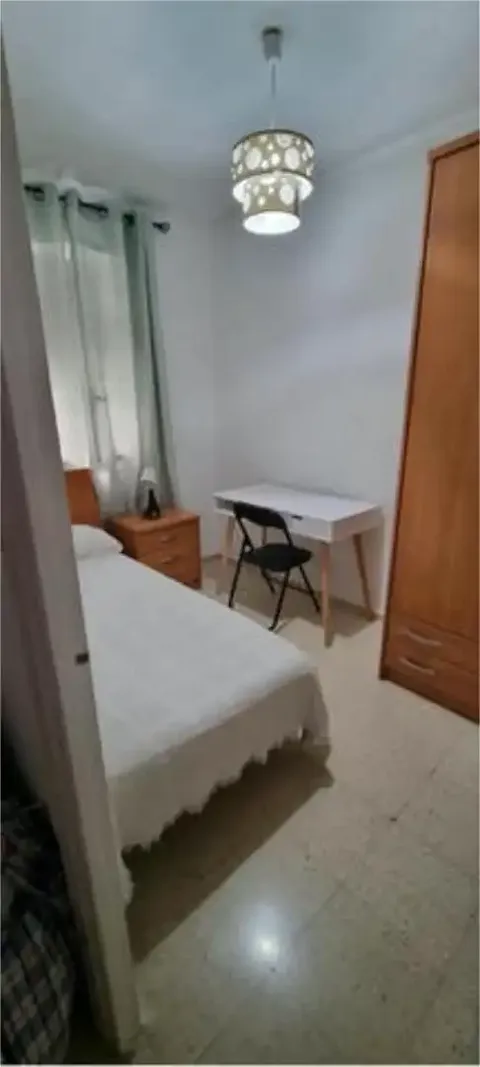 Pis de 75 m² a Còrdova