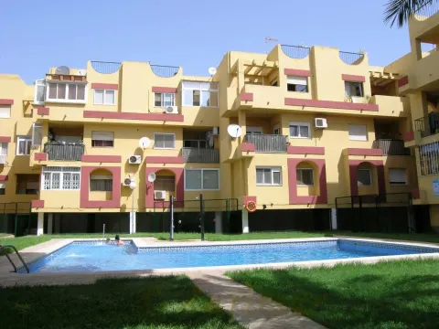 Квартира 73 м² у Roquetas de Mar