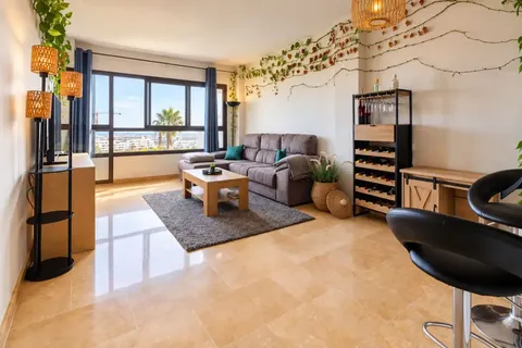 Wohnung 74 m² in La Línea de la Concepción