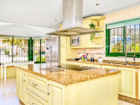 Casa 1500 m² a Marbella