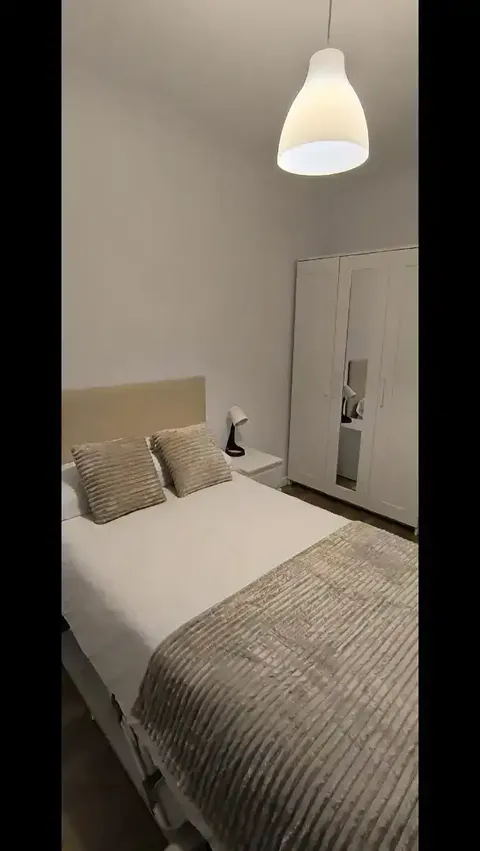 Habitació 100 m², Ferrol
