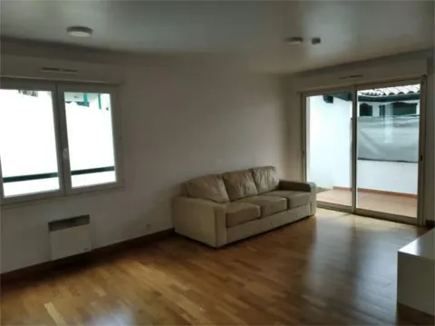 Piso de 40 m² en Irún (2/9)
