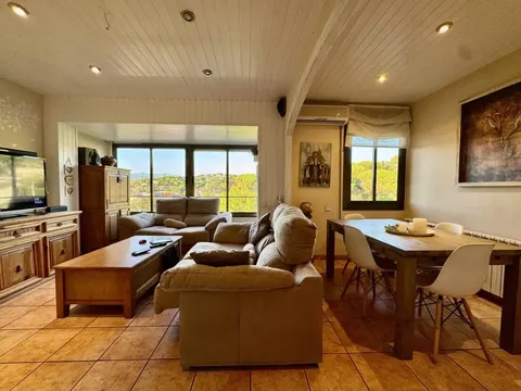 Pis de 93 m² a la Roca del Vallès