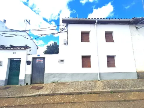 Casa de 130 m² en Cea