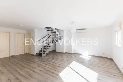 Квартира 158 м² в Мадриде