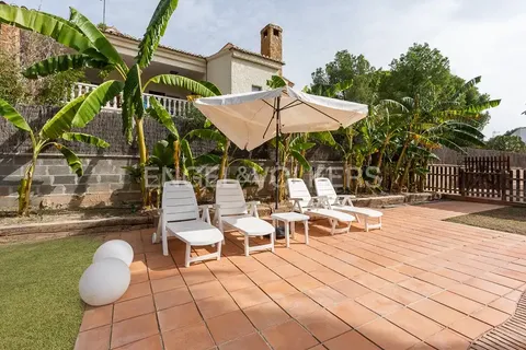 Casa de 250 m² a Nàquera