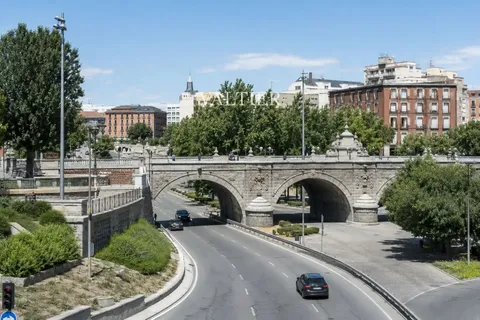 Wohnung 102 m² in Madrid
