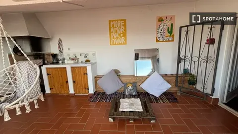 Habitació de lloguer, Pineda de Mar