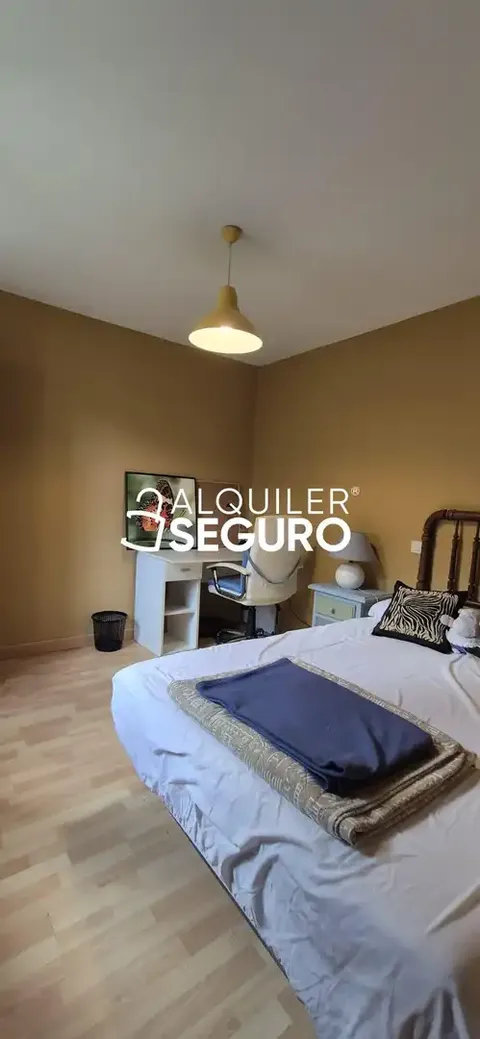 Pis de 90 m² a Oviedo