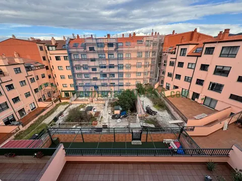 Pis de 77 m² a Pontevedra