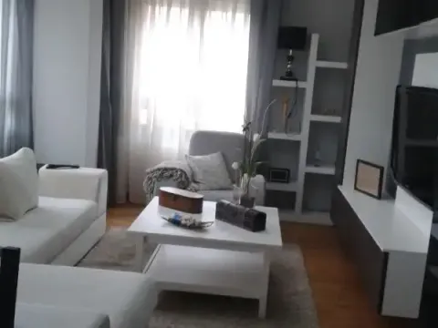 Flat 93 m² in Gijón / Xixón