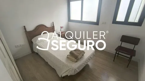 Flat 92 m² in Seville