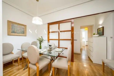 Wohnung 111 m² in Madrid