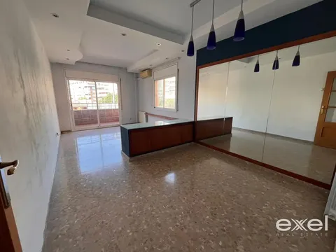 Pis de 110 m² a Cornellà de Llobregat