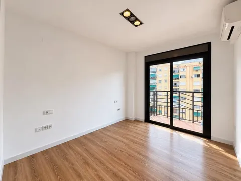 Pis de 101 m² a València