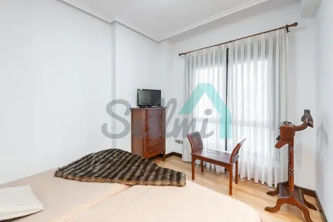 Wohnung 92 m² in Oviedo