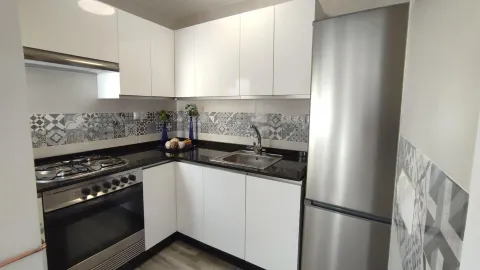 Piso de 80 m² en Santiago de Compostela (2/20)