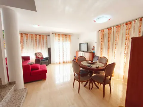 Pis de 215 m² a Favara