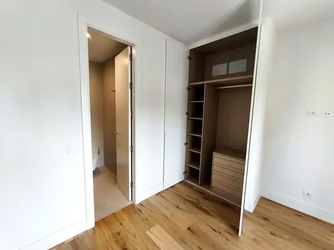 Wohnung 156 m² in Madrid