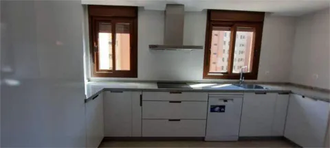 Pis de 100 m² a Còrdova