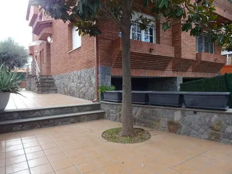 Casa de 147 m² a Cerdanyola del Vallès
