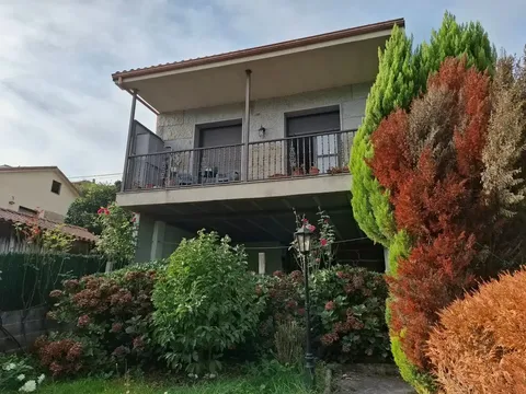 Casa 160 m² a Toén