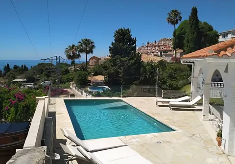 Будинок 250 м² у Benalmádena