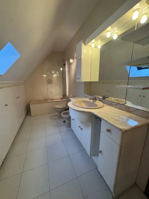 Pis de 81 m² a Oviedo