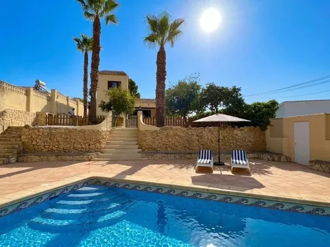 Maison 253 m² à la Nucia