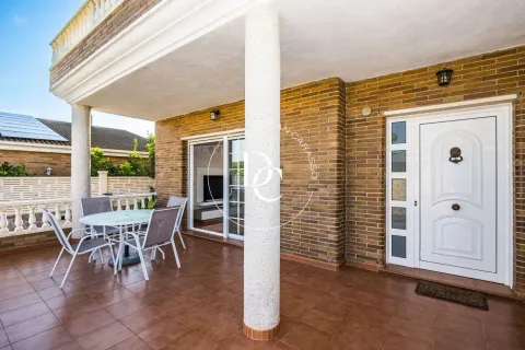 Haus 220 m² in Cubelles