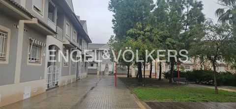 Casa de 208 m² a Almàssera