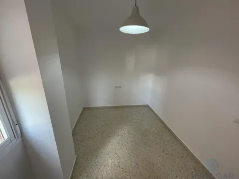 Pis de 85 m² a Dos Hermanas